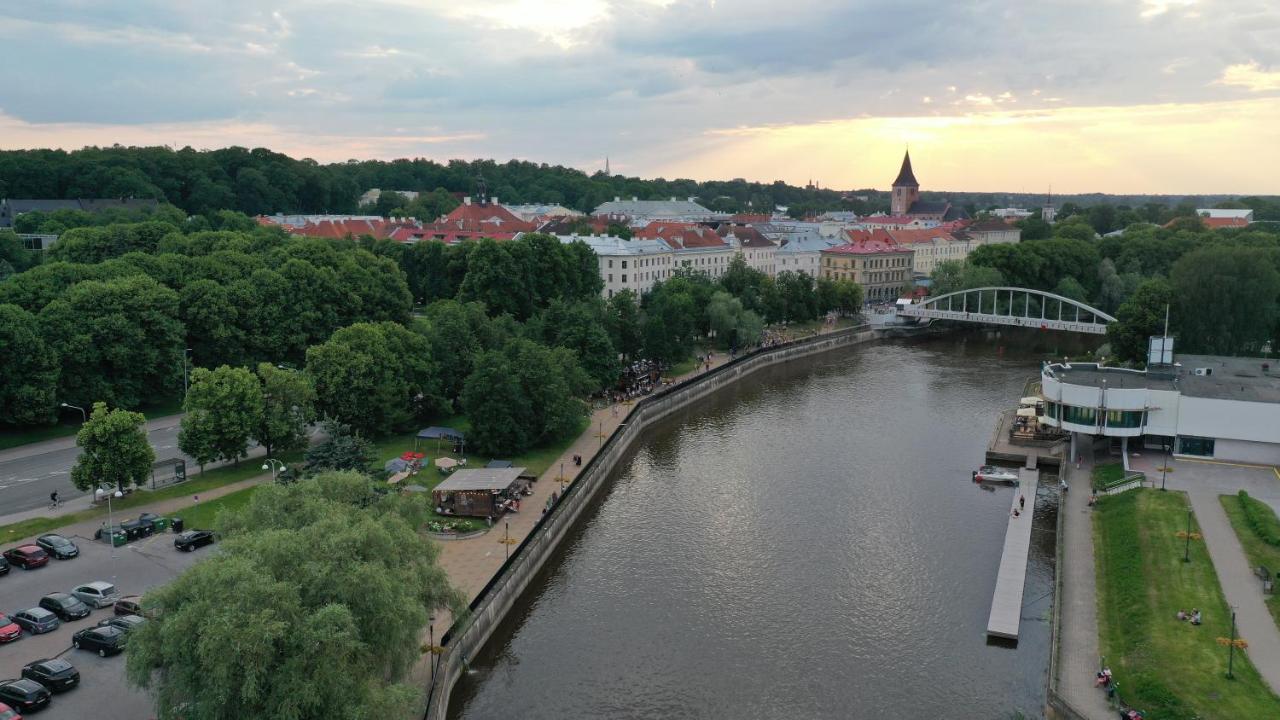 Over The River Apartment Тарту Экстерьер фото